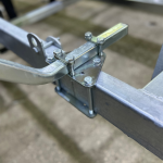 Направляющие ворота на прицеп с новыми кронштейнами  PRAKTIK.PRO